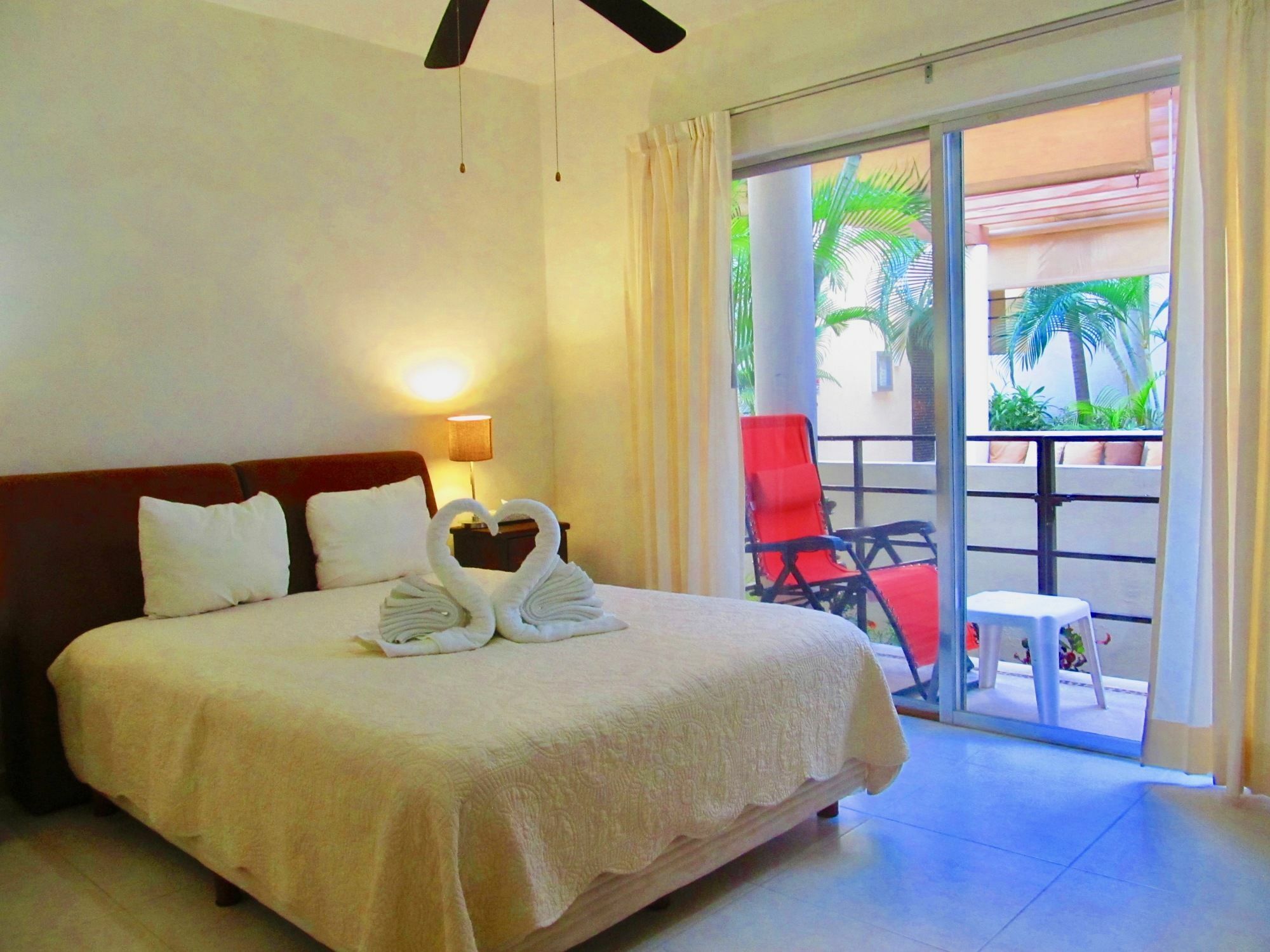 Aqua Terra - Quiet Condo For 4 普拉亚卡门 外观 照片