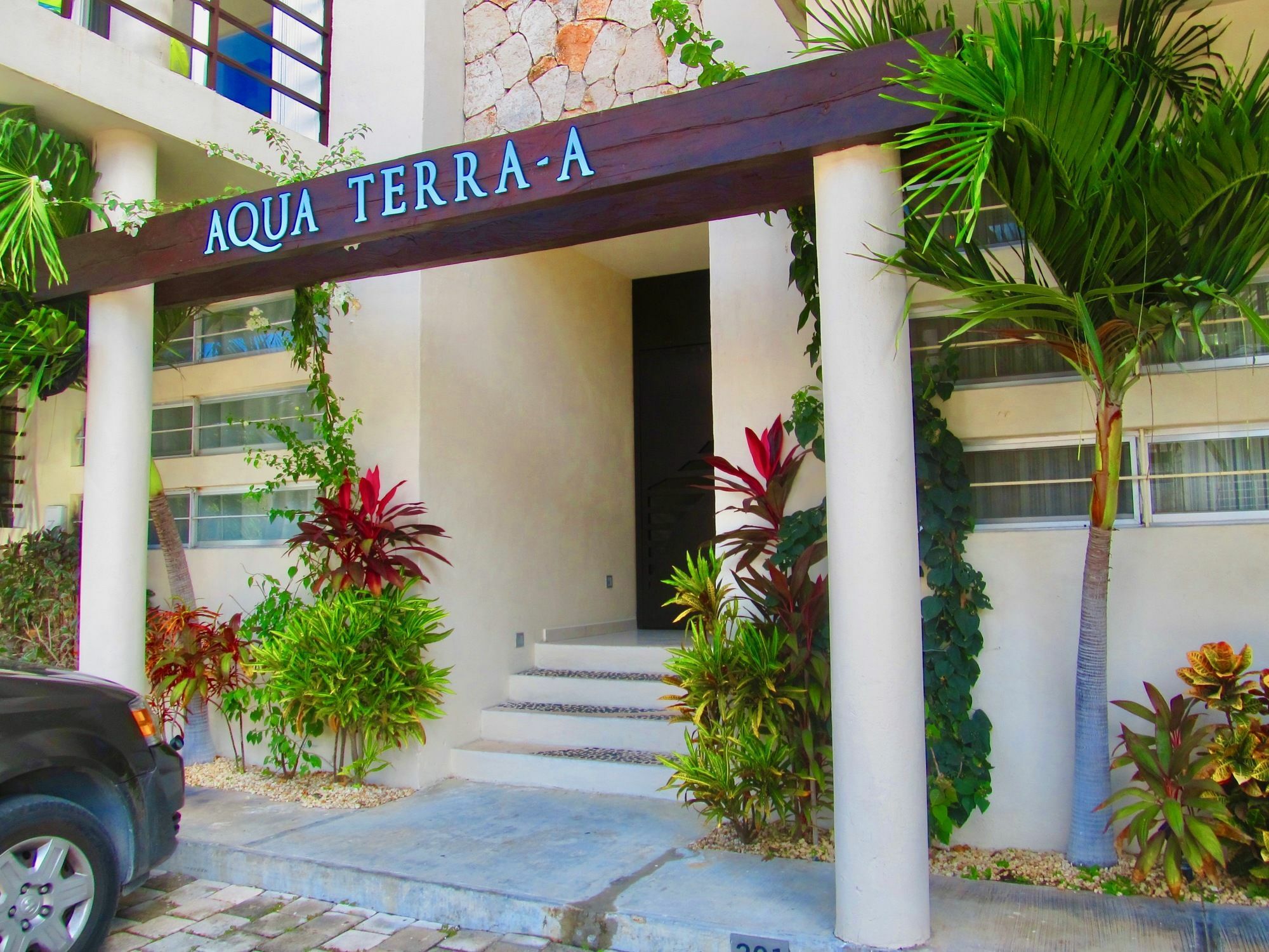 Aqua Terra - Quiet Condo For 4 普拉亚卡门 外观 照片